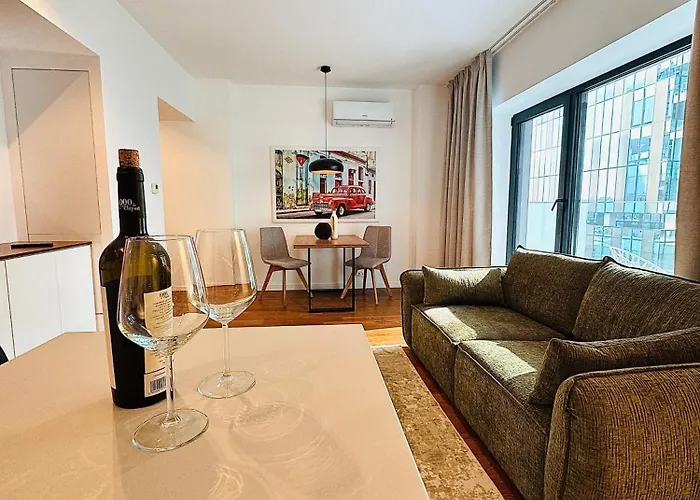 Cuban Vibes, Central Apartment In Bucharest, Romania